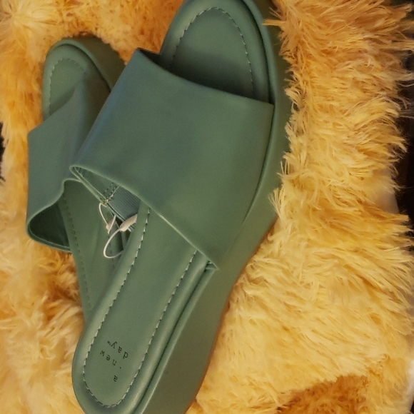 A New Day Carlita Wedge Heels - Blue Size 9 - Picture 5 of 5